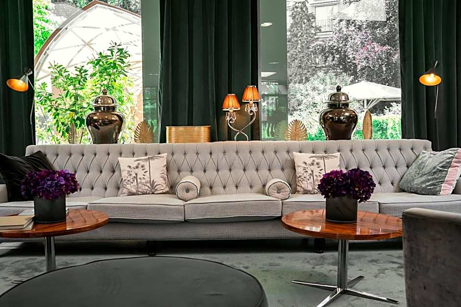 EVENTHOTEL PYRAMIDE & CONGRESS CENTER