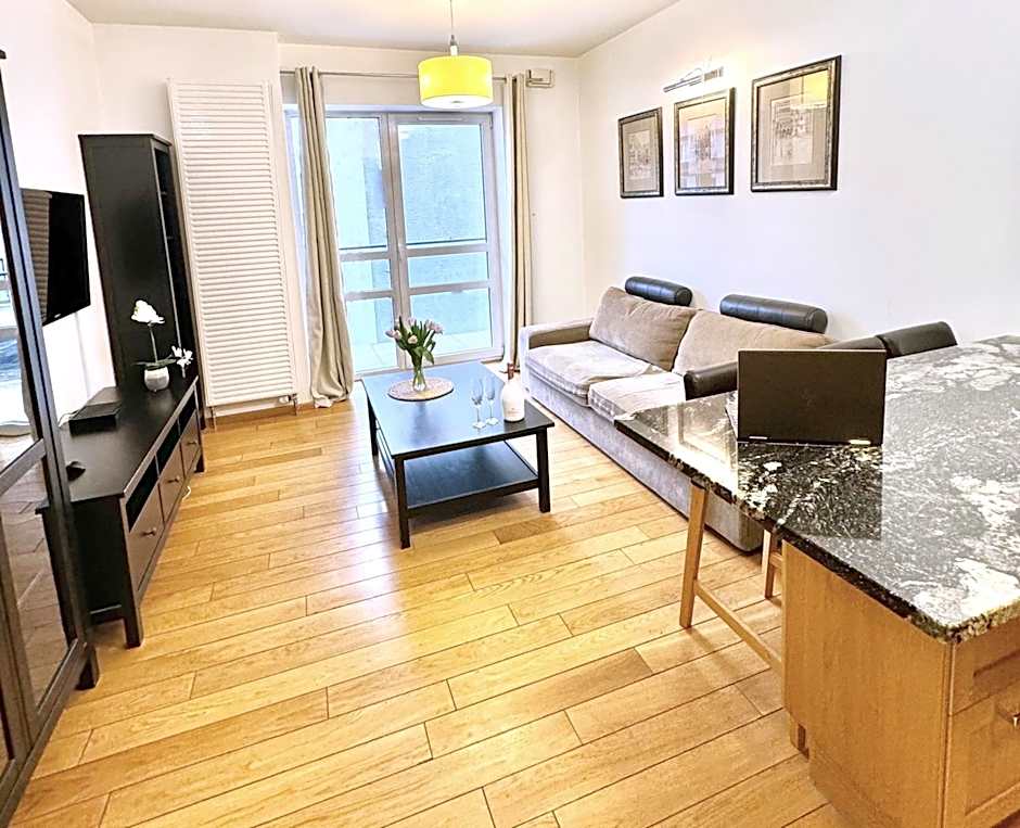 Platinum Towers Country 2 Country