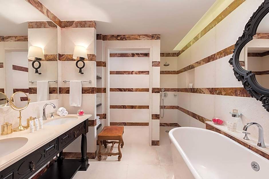 Hotel Alfonso XIII - A Luxury Collection Hotel