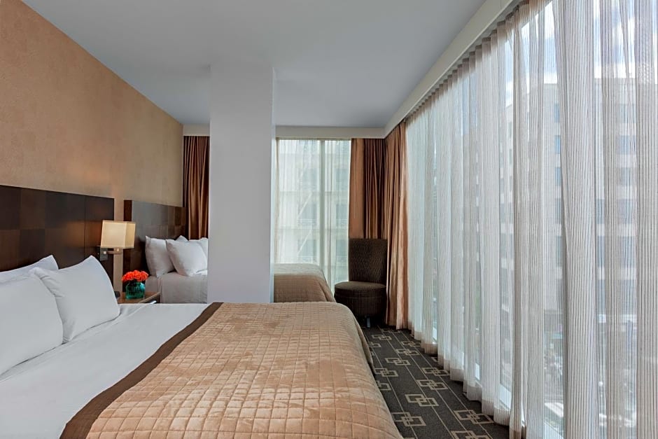 Wyndham Garden Chinatown