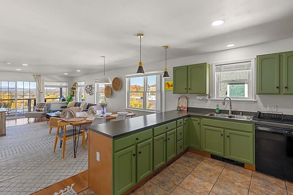 Amazing Mountain Views Lake Placid & 1980 Olympic Center