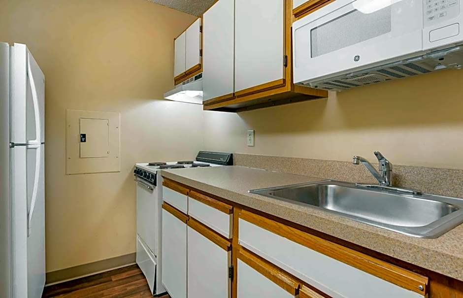 Extended Stay America Suites - Cincinnati - Blue Ash - Reagan Hwy.