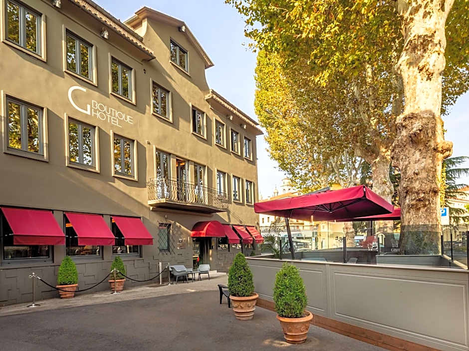 The Glam Boutique Hotel & Apt