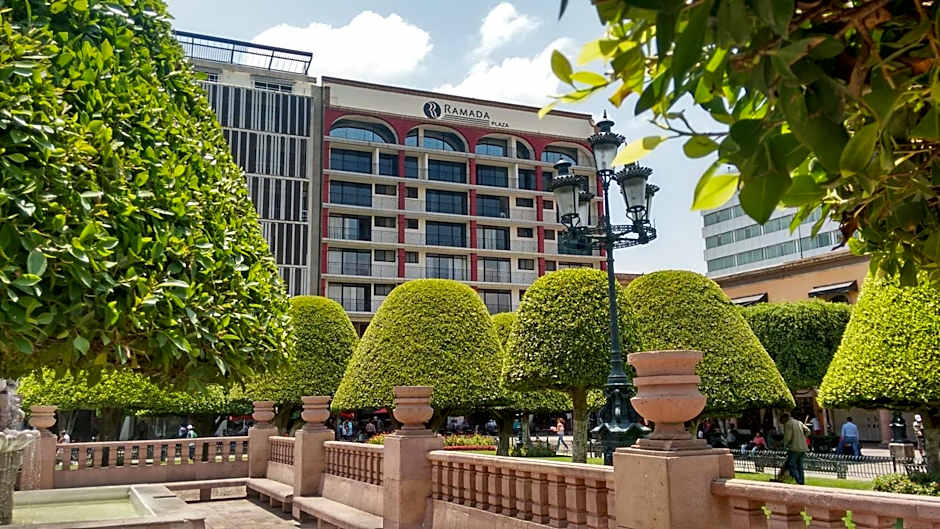 Ramada Plaza by Wyndham Leon