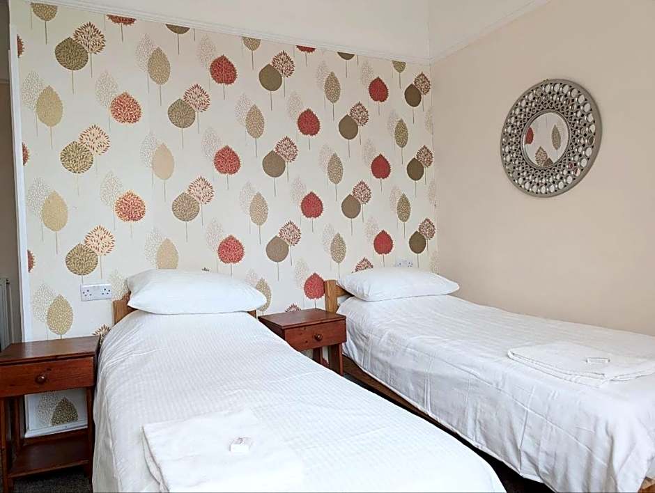 Dolphins Hotel
