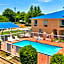 Gray Inn & Suites
