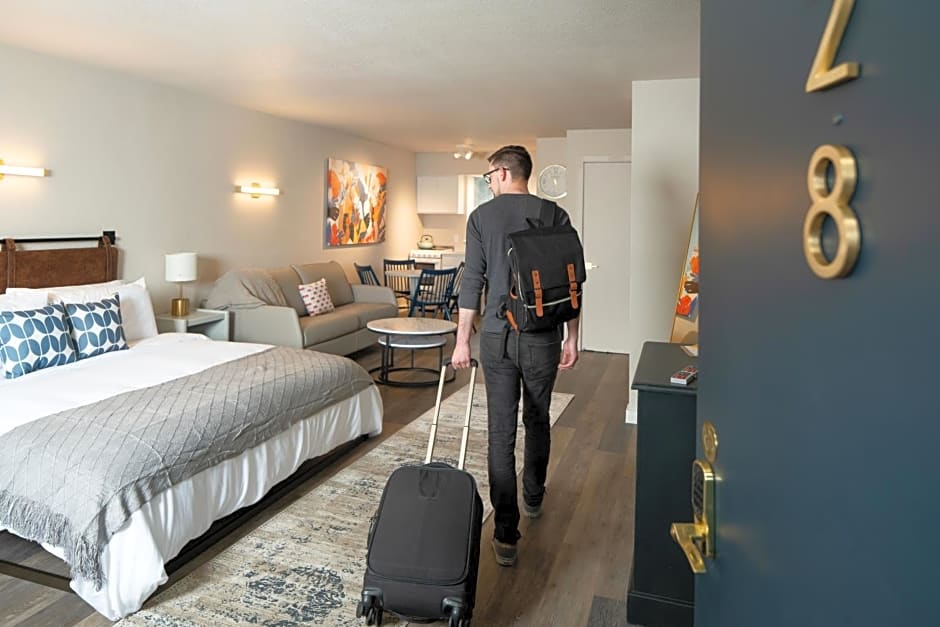 Hotel McCoy Pullman