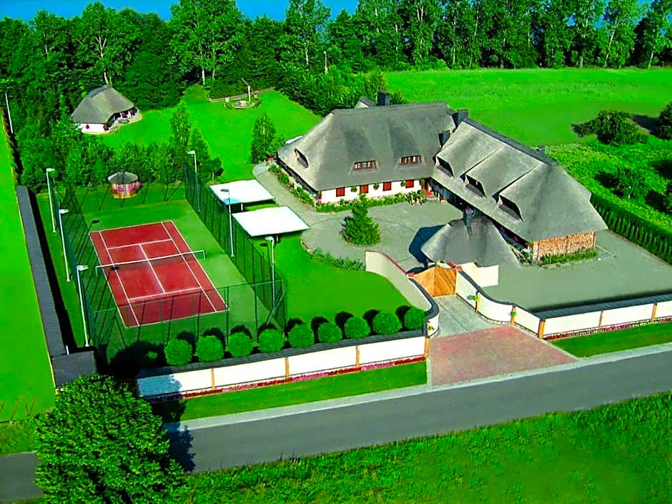 Dom Wypoczynkowy "Pod Strzechą" w Giewartowie