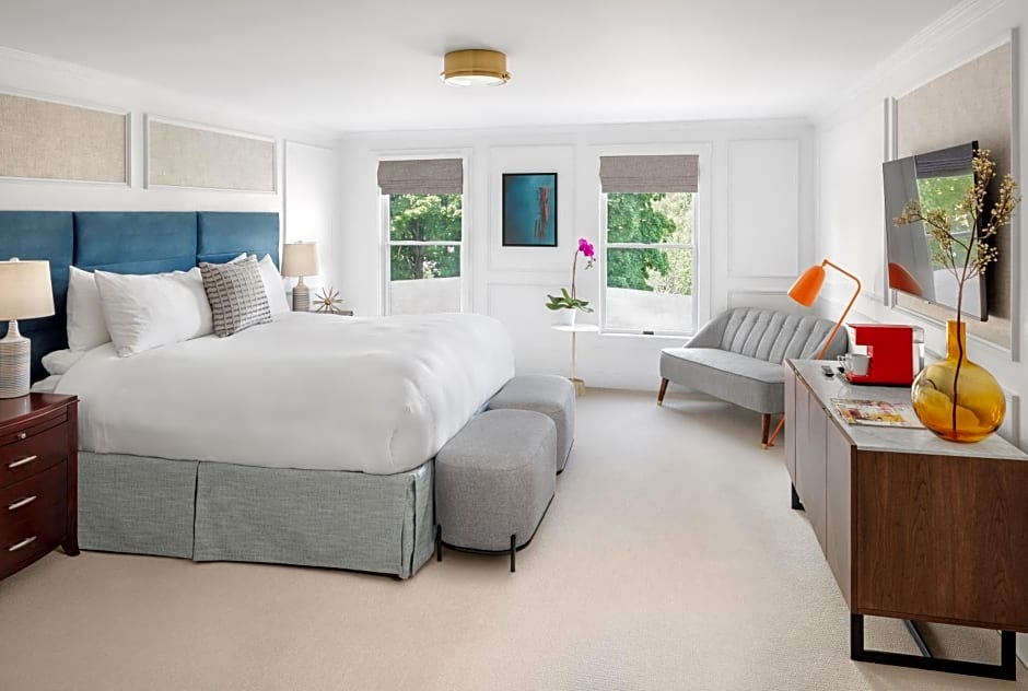 Relais Chateaux Camden Harbour Inn