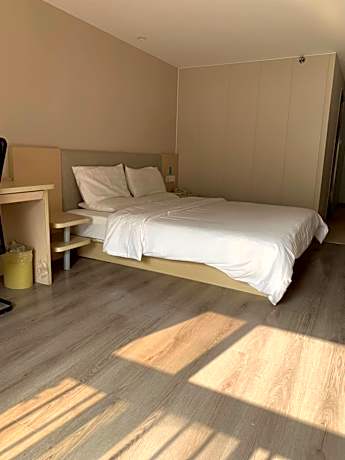 Huazhu - Superior Bed Room A