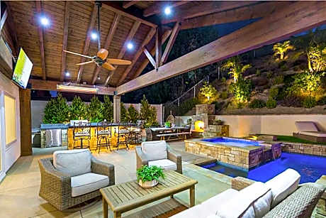 Dreaming Amongst the Palms