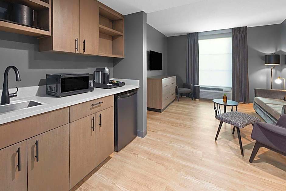 Riverbend Hotel and Suites, Trademark Collection by Wyndham