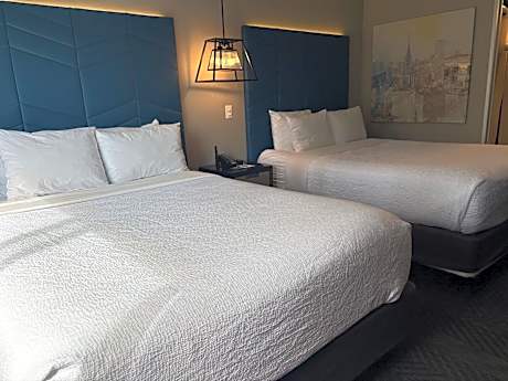 Guest room, 1 Double, City view
