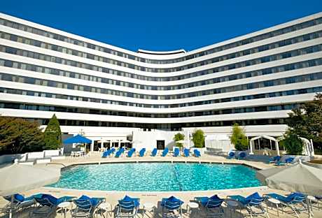 Washington Plaza Hotel