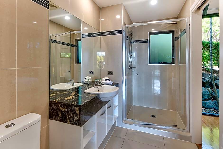 Pinnacle Apartments on Hamilton Island by HIHA