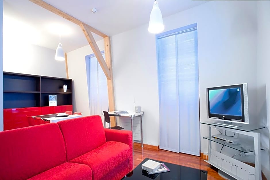 La Cour Des Augustins Boutique Gallery Design Hotel