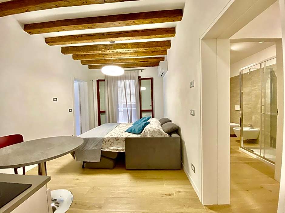 Suite House 4343 apartments