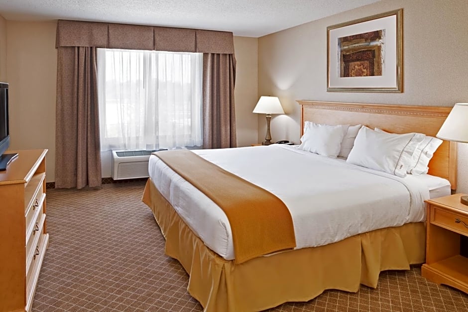 Holiday Inn Express Hotel & Suites Chesterfield - Selfridge Area By IHG