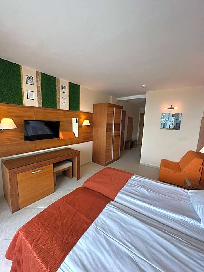 Briz Beach apartments - section B