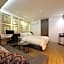 Avenue Hotel