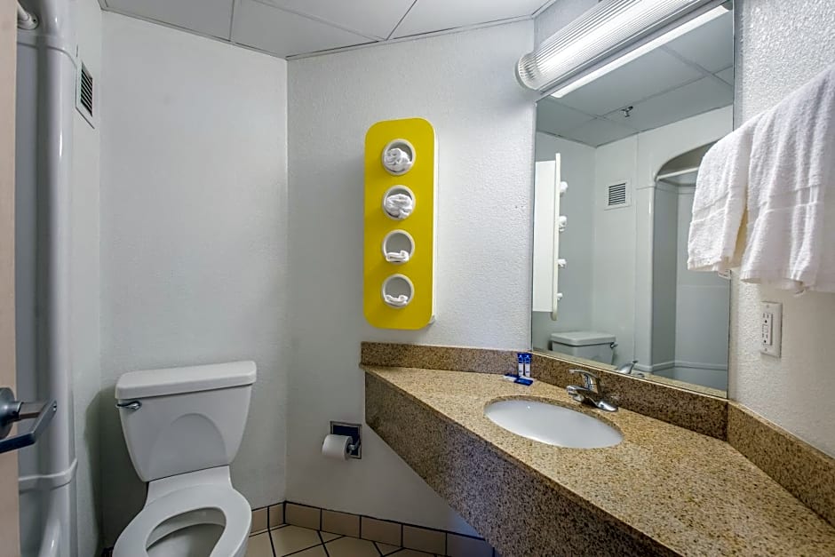 Americas Best Value Inn Knoxville East