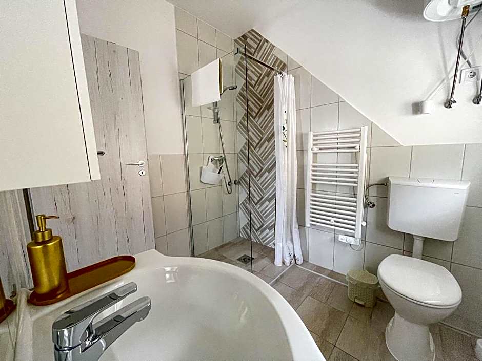 Zen House ADULT ONLY 16plus