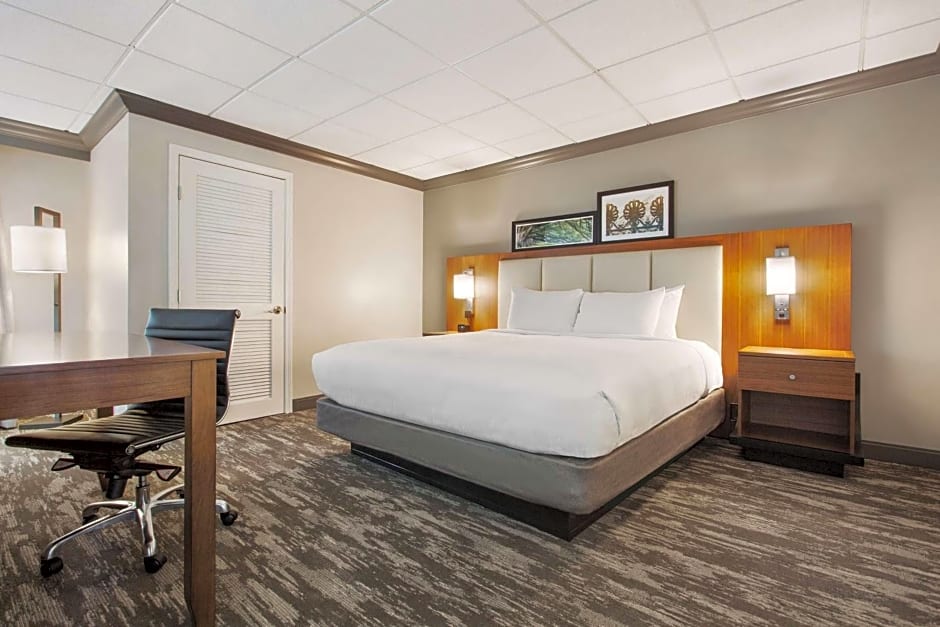 DoubleTree by Hilton New Orleans