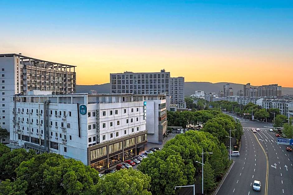 Hanting Hotel Changshu Wanda Plaza