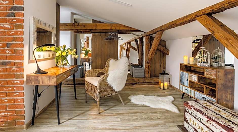 Art & Garden Residence