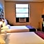 Night Hotel Broadway