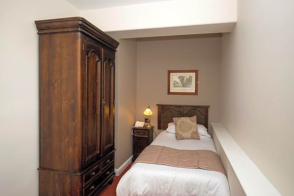 White Lion Royal Hotel