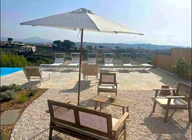 DOMAINE LOU BEL AZUR - Charmant