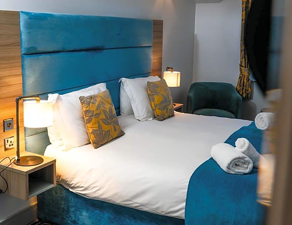 Stonecross Manor Hotel