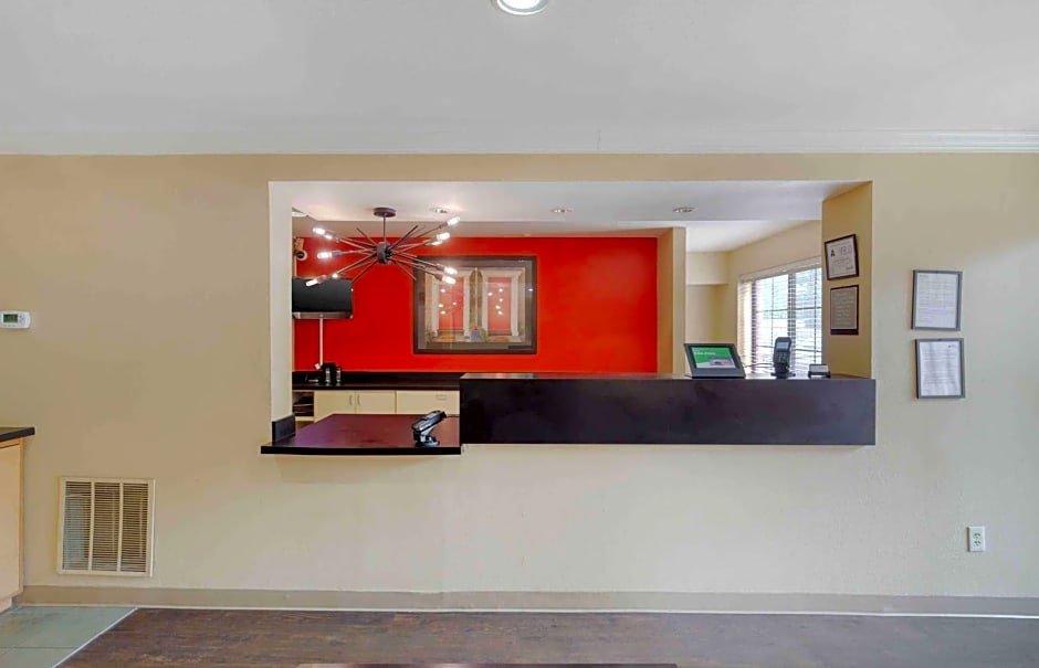 Extended Stay America Select Suites - Raleigh - RTP - 4610 Miami Blvd.