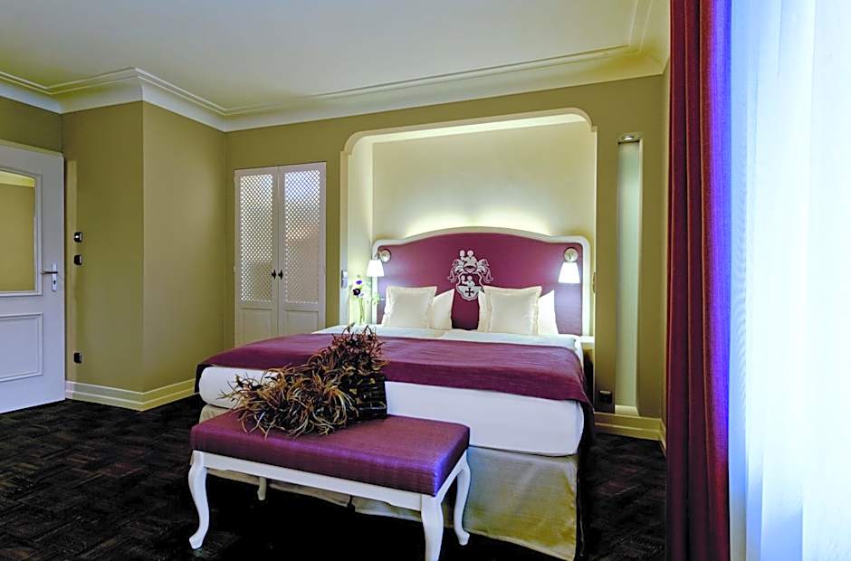 Schlosshotel Steinburg