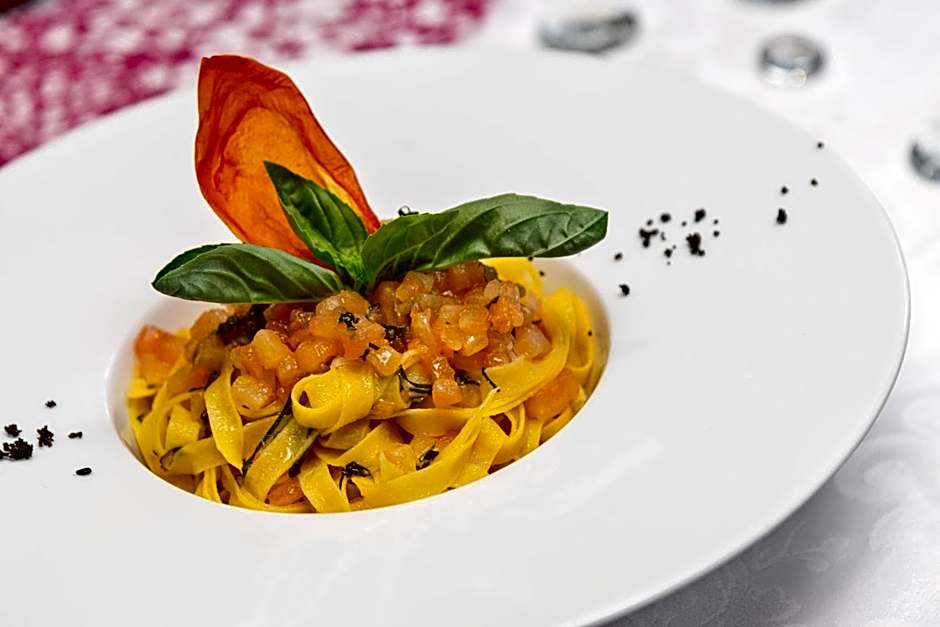 Hotel Post - OlangCard included