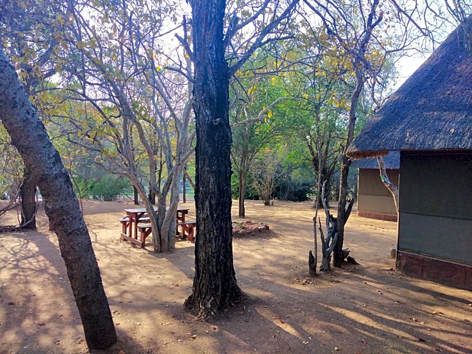 Nthakeni Bush & River Camp