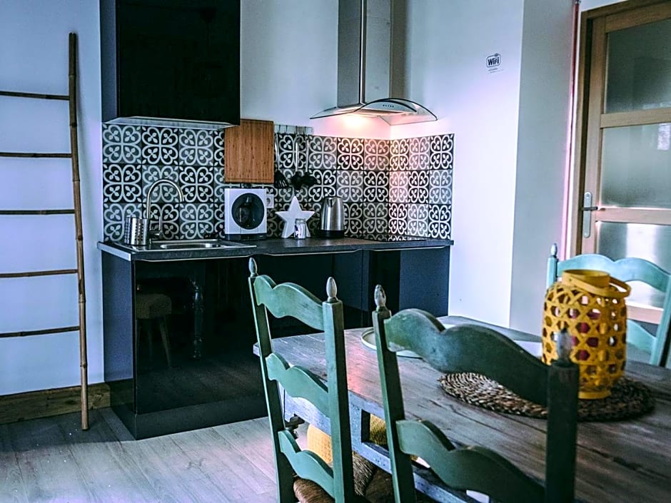 La Belle Landaise 1809 studio 4 couchages