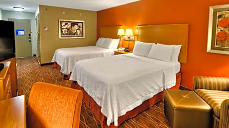 Queen Room with Two Queen Beds - Hearing Access/Non-Smoking