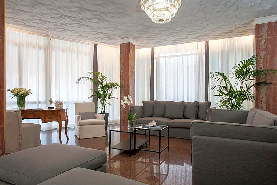 Hotel Imperial Palace