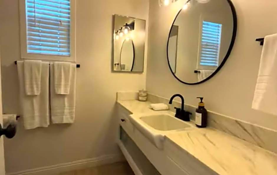 Ocean View Studio Manhattan Beach