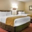Comfort Inn Lakeside - Mackinaw City