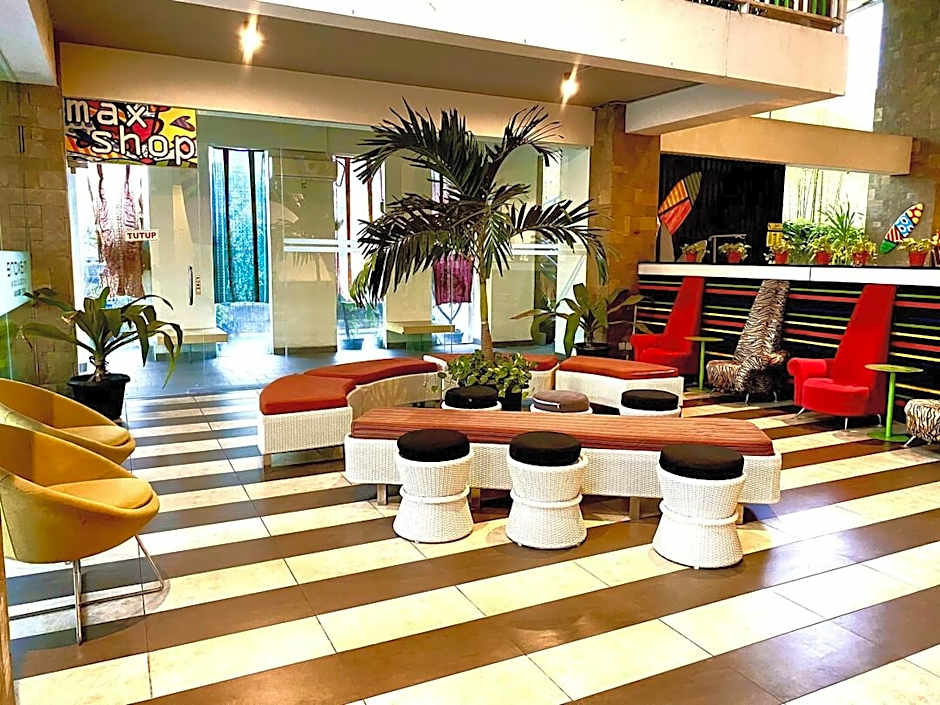 Maxonehotels At Bukit Jimbaran