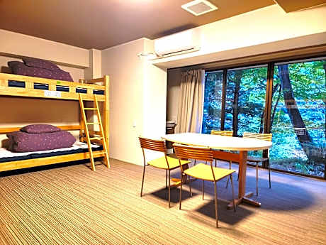 Room for 8 People