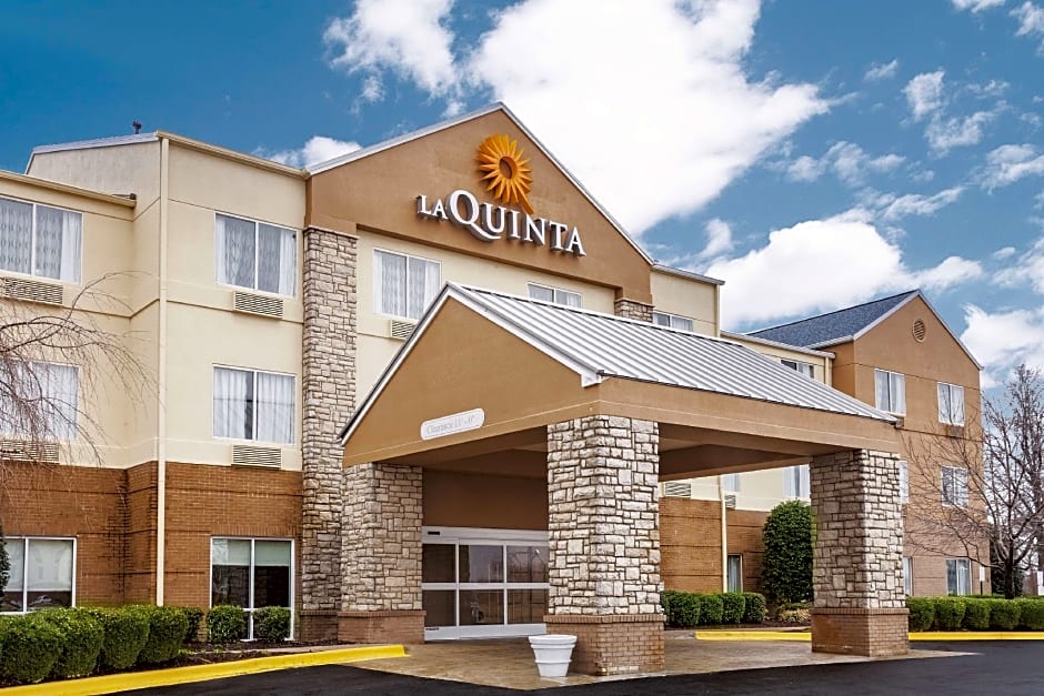 La Quinta Inn & Suites by Wyndham Hopkinsville