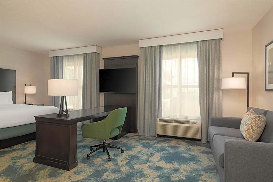 Hampton Inn By Hilton And Suites Baton Rouge