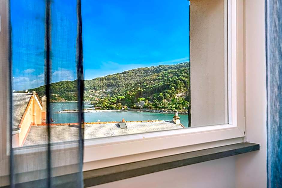 Colonna 24 Luxury Room in Portovenere near 5 Terre
