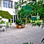 Across Hotels & Spa