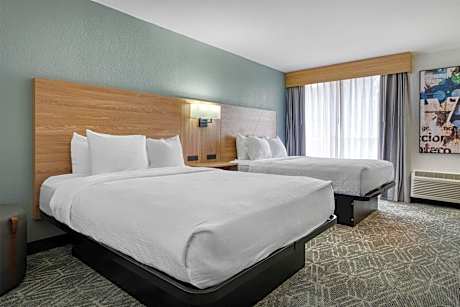 Double Room with Two Double Beds and Bath Tub - Disability Access/Non-Smoking