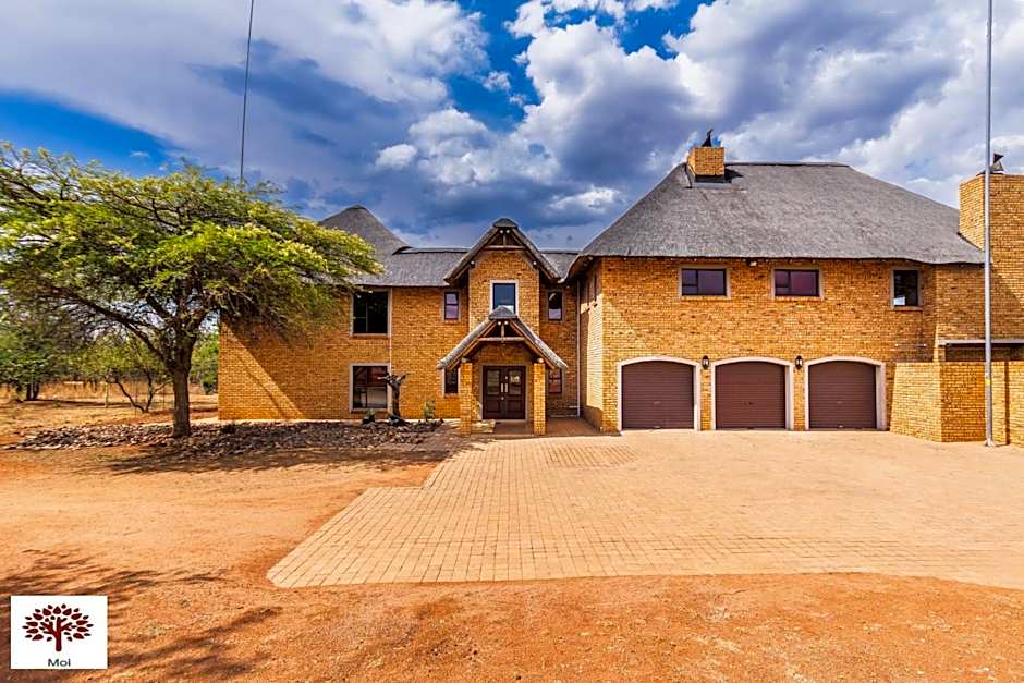 Zebula Golf and Wildlife Estate - Spectacular View Pax 13 - Moi Signature Luxury villa